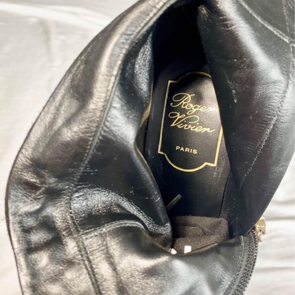 Roger Vivier Black Suede Boots - Picture 2 of 7